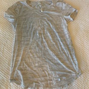 Lululemon shirt